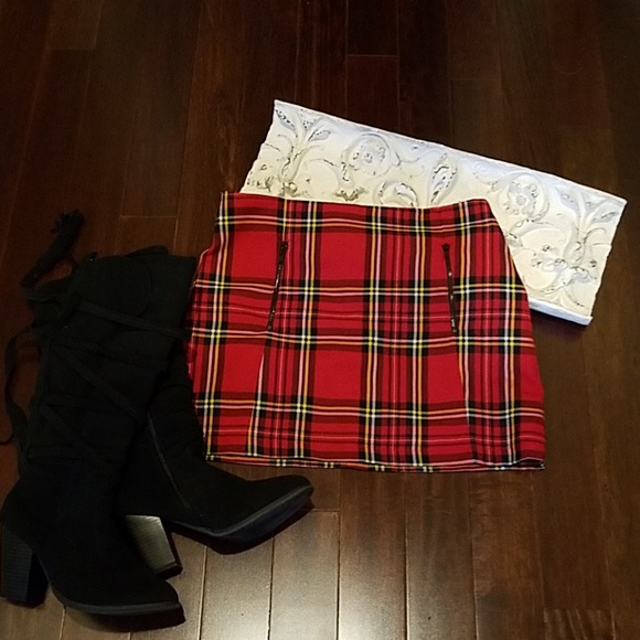 Topshop Dresses & Skirts - Topshop plaid skirt